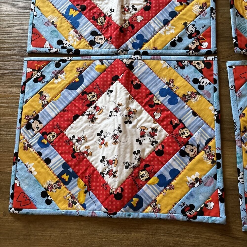 Quilted Mickey Mouse Placemats Set of 6 Double sided - Picture 4 of 6